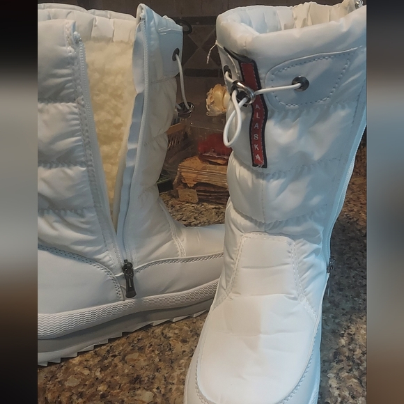 NOWT White Alaska snow boots. 41 - Picture 10 of 14